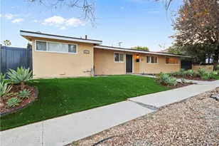 20324 Oxnard St, Woodland Hills, CA 91367 - Photo 3