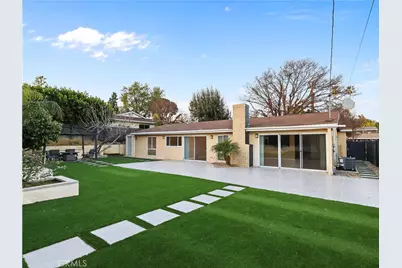 20324 Oxnard Street, Woodland Hills, CA 91367 - Photo 5