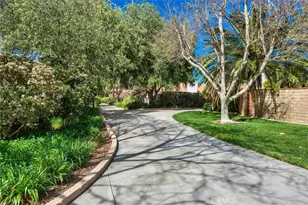 25809 Espinoza, Valencia, CA 91355 - Photo 29