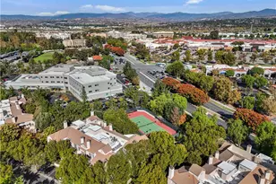 24155 Del Monte, Valencia, CA 91355 - Photo 33