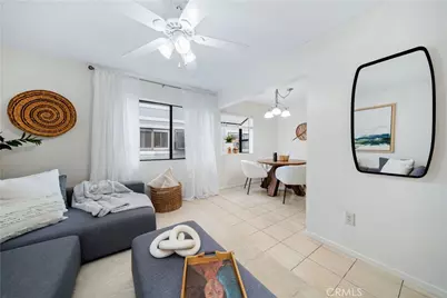 18100 Burbank #11, Tarzana, CA 91356 - Photo 17