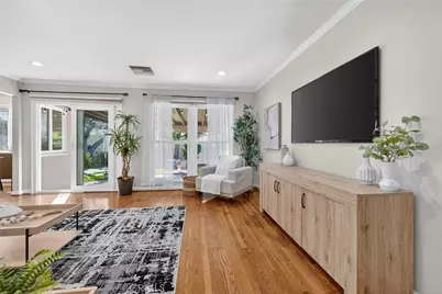 16012 Los Alimos, Granada Hills, CA 91344 - Photo 9