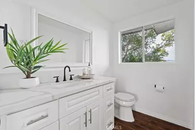 5160 Medina Road, Woodland Hills, CA 91364 - Photo 13