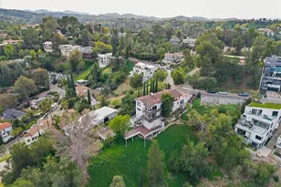 5160 Medina Rd, Woodland Hills, CA 91364 - Photo 43