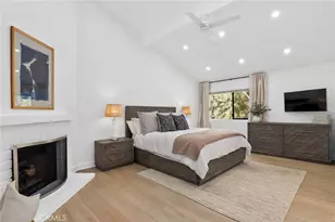 21500 Califa St, Woodland Hills, CA 91367 - Photo 15