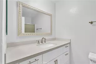 18530 Hatteras St, Tarzana, CA 91356 - Photo 9