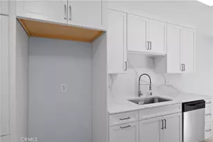 5400 Lindley Ave, Encino, CA 91316 - Photo 9