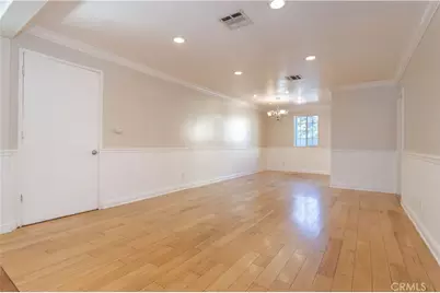 8855 Tyrone Avenue, Panorama City, CA 91402 - Photo 7