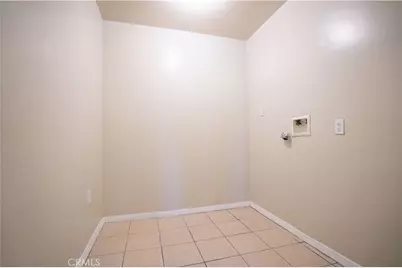 8855 Tyrone Avenue, Panorama City, CA 91402 - Photo 21