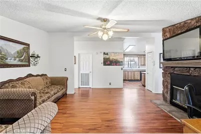 2121 E Avenue I #10, Lancaster, CA 93535 - Photo 11