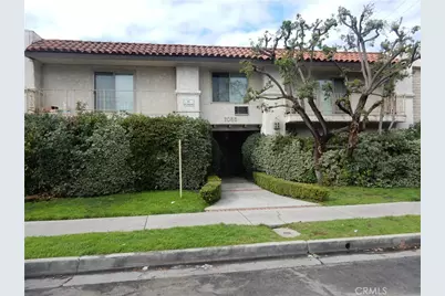 7055 Etiwanda Avenue #208, Reseda, CA 91335 - Photo 1