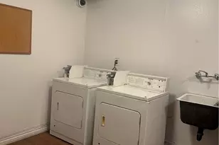 7055 Etiwanda Ave, Reseda, CA 91335 - Photo 15