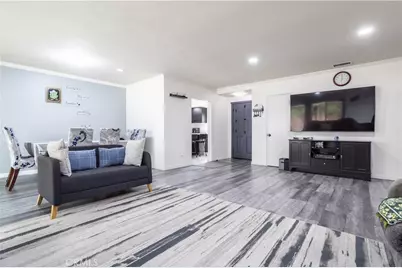 19127 Enadia, Reseda, CA 91335 - Photo 9