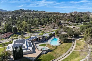 19160 Ave Of The Oaks, Newhall, CA 91321 - Photo 29