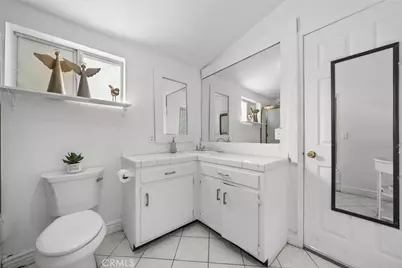 9757 White Oak, Northridge, CA 91325 - Photo 25