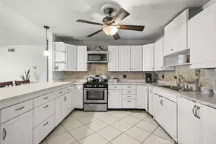 9757 White Oak, Northridge, CA 91325 - Photo 19