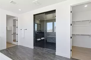22849 W Seaqua Circle, Chatsworth, CA 91311 - Photo 35