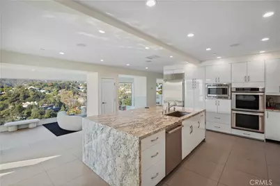 9716 Oak Pass, Beverly Hills, CA 90210 - Photo 13