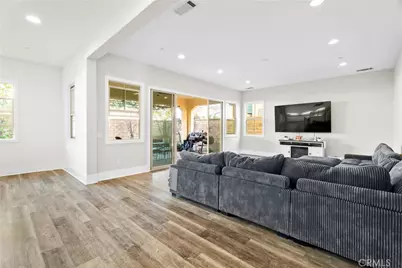 27606 Skylark Lane, Saugus, CA 91350 - Photo 15