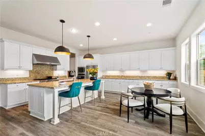 27606 Skylark Lane, Saugus, CA 91350 - Photo 3