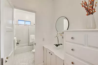 124 S Elm Drive #5, Beverly Hills, CA 90212 - Photo 19