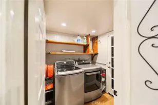 24224 Creekside Dr, Newhall, CA 91321 - Photo 23