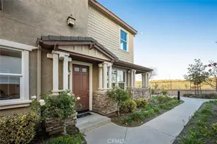 28540 Pietro Dr, Valencia, CA 91354 - Photo 3