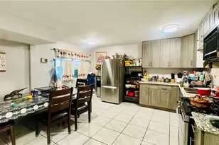 5833 Leo, Bakersfield, CA 93307 - Photo 9