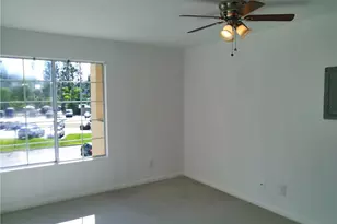 21500 Burbank, Woodland Hills, CA 91367 - Photo 31