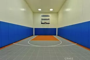 21500 Burbank, Woodland Hills, CA 91367 - Photo 39