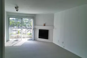 21500 Burbank, Woodland Hills, CA 91367 - Photo 17