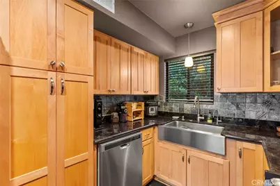 6490 Twin Circle, Simi Valley, CA 93063 - Photo 9