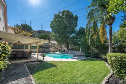 27641 Sutters Pointe, Saugus, CA 91350 - Photo 3