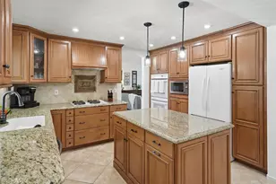 27641 Sutters Pointe, Saugus, CA 91350 - Photo 15