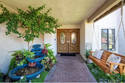 27641 Sutters Pointe, Saugus, CA 91350 - Photo 5