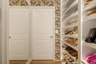 17065 Cantlay, Lake Balboa, CA 91406 - Photo 25