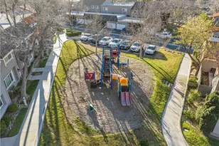 26914 Via Terraza, Saugus, CA 91350 - Photo 5