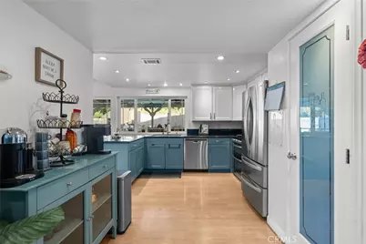 27466 Annette Jo, Saugus, CA 91350 - Photo 11