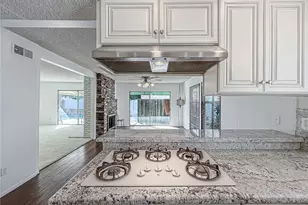 15550 Otsego St, Encino, CA 91436 - Photo 25