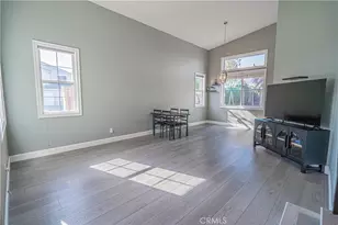 30401 Servilla, Castaic, CA 91384 - Photo 5