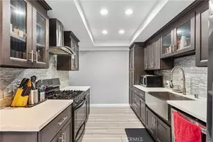 17500 Sherman Way, Van Nuys, CA 91406 - Photo 15