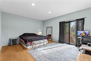 17500 Sherman Way, Van Nuys, CA 91406 - Photo 21