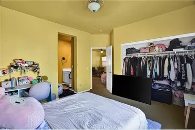 15717 Alia Court, Canyon Country, CA 91387 - Photo 15