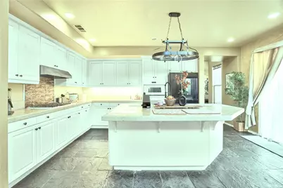 15717 Alia Court, Canyon Country, CA 91387 - Photo 7