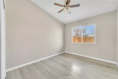 1041 W Avenue H2, Lancaster, CA 93534 - Photo 9