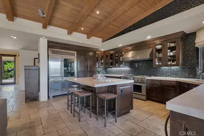 27409 Pacific Coast Highway, Malibu, CA 90265 - Photo 15