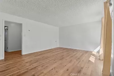 8649 Sunland Boulevard #5, Los Angeles, CA 91352 - Photo 5