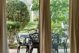 5720 Owensmouth, Woodland Hills, CA 91367 - Photo 9