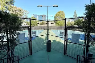 5720 Owensmouth, Woodland Hills, CA 91367 - Photo 19