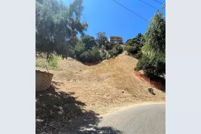 4556 Ensenada Drive, Woodland Hills, CA 91364 - Photo 1
